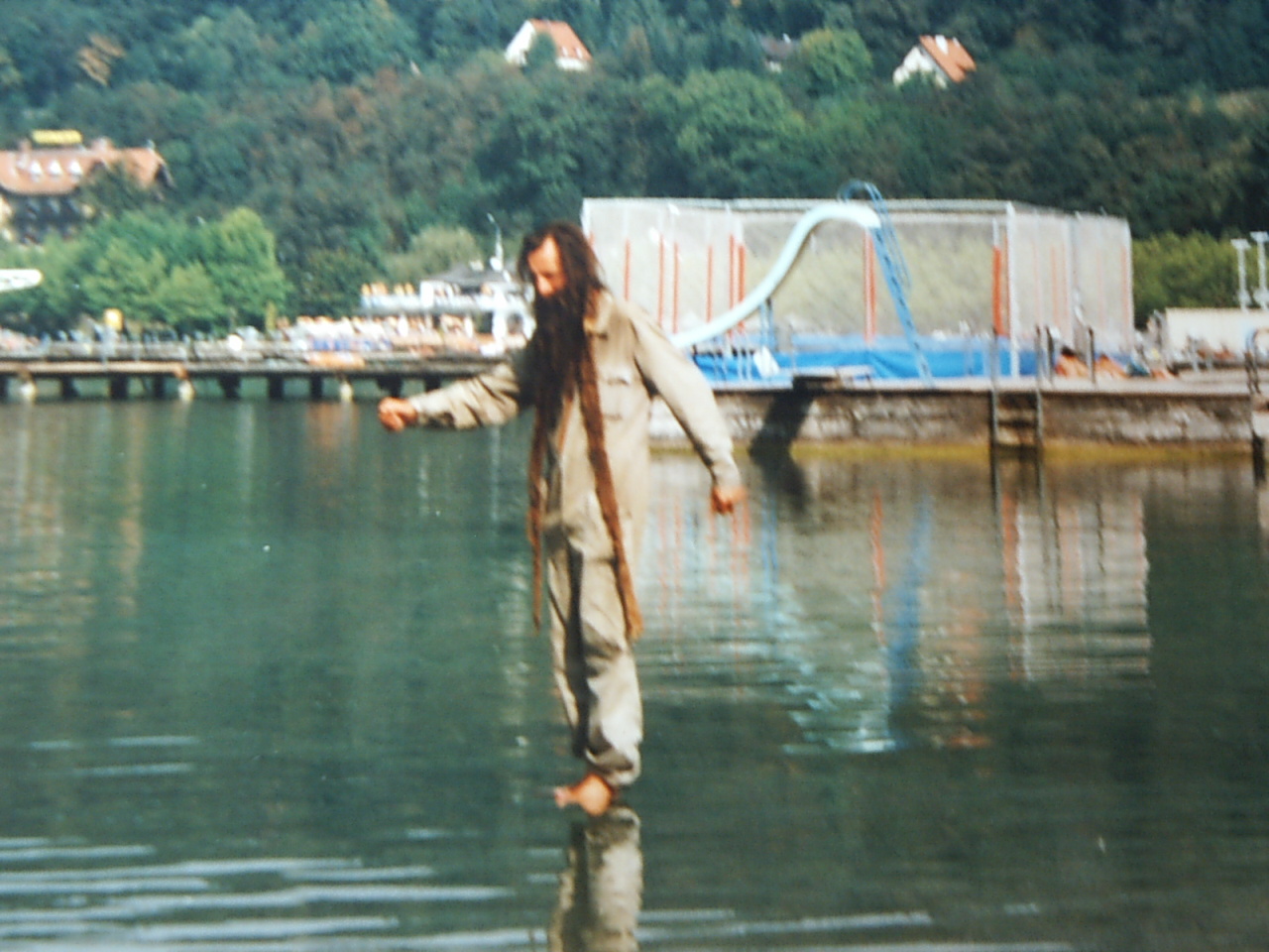 Bild 56 von 94  -  377 kB